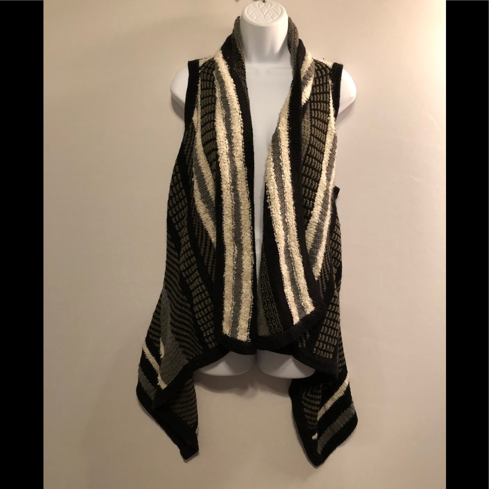 Beautiful Ana sweater vest